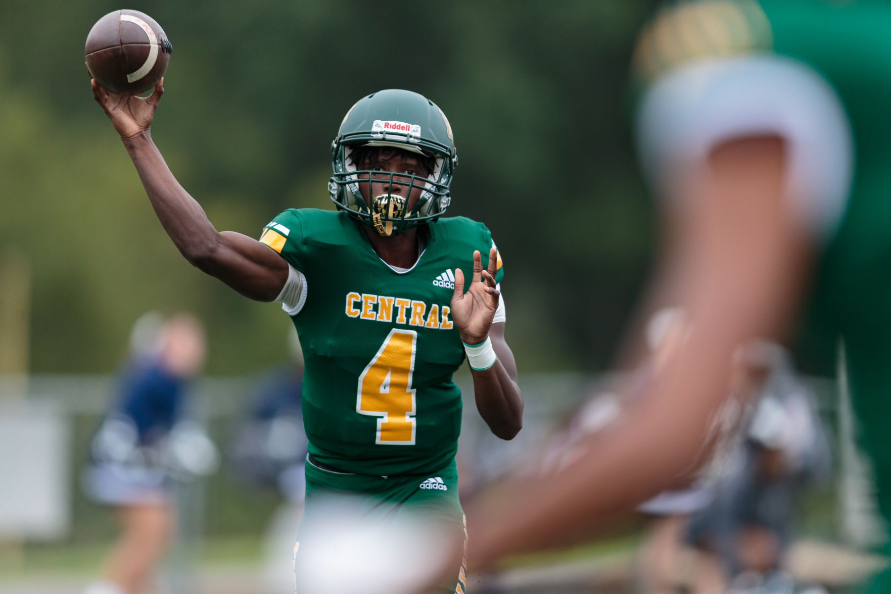 The Ragin' Bulls come from behind in the Battle of the Horns to defeat the Vikings 27-20.